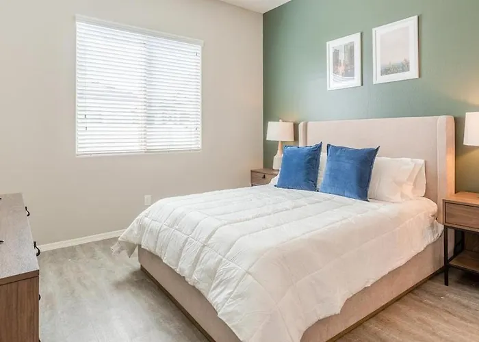 Landing Modern With Amazing Amenities * Litchfield Park